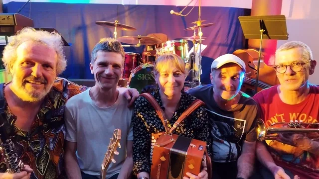 Café-concert au centre Hélitas