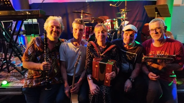 Café-concert au centre Hélitas