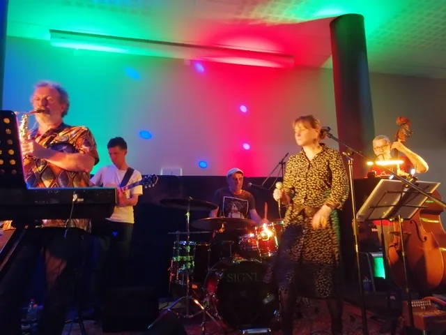 Café-concert au centre Hélitas